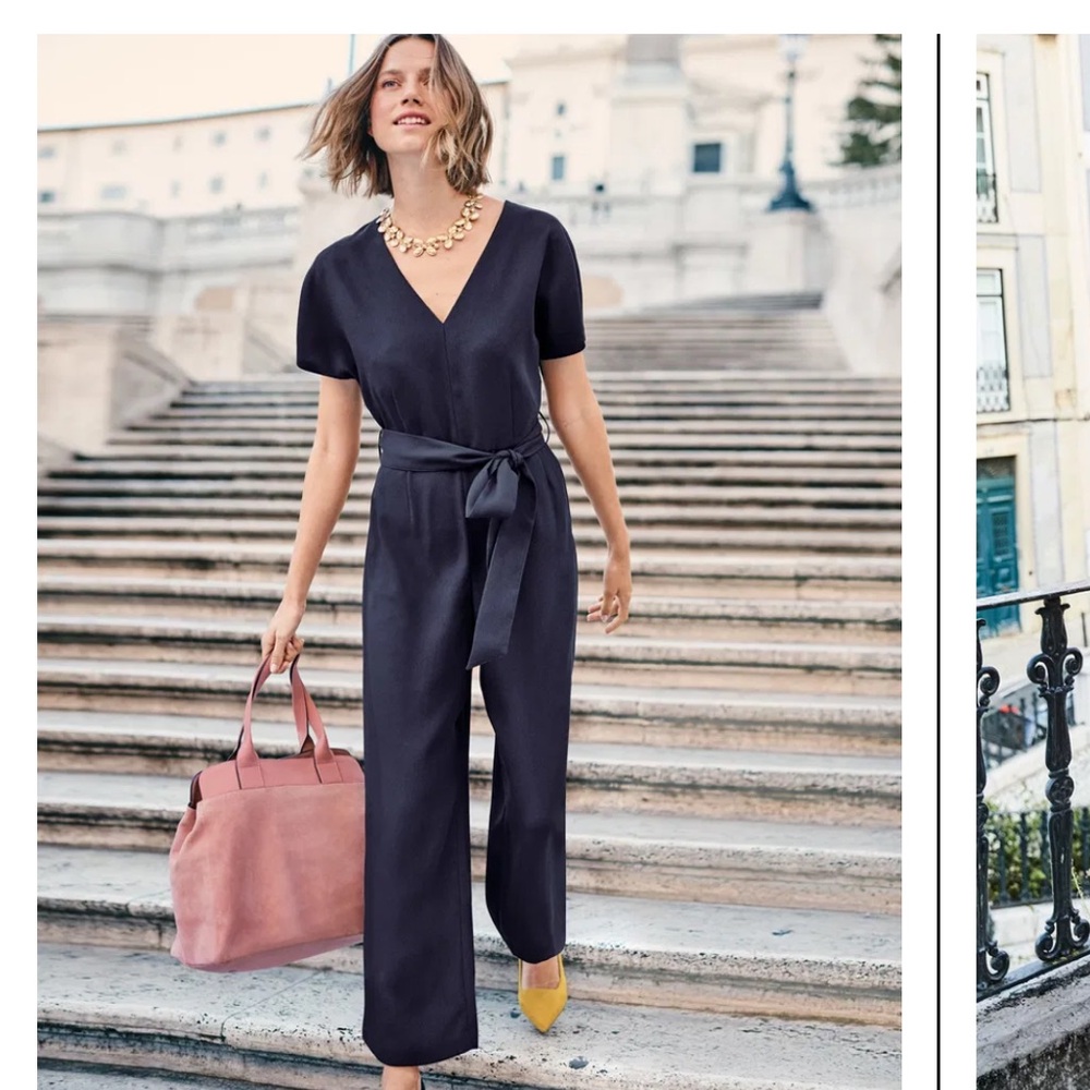 Elegant black crepe jumpsuit